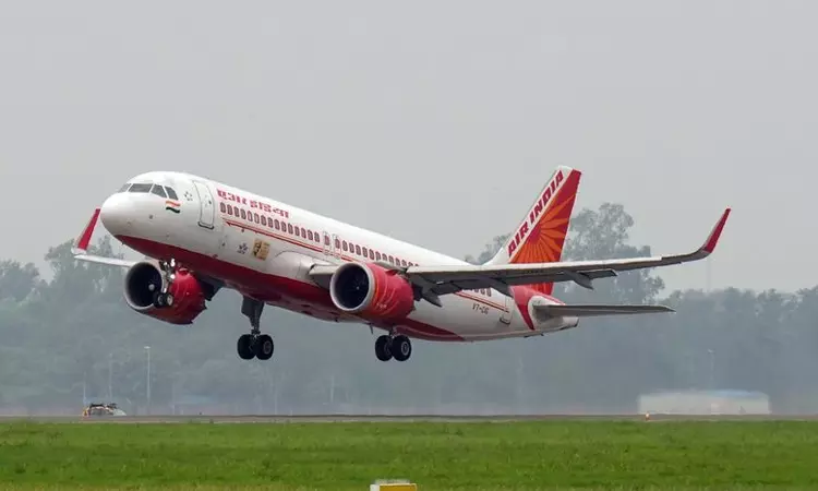 அமெரிக்கா புறப்பட்ட ஏர் இந்தியா விமானத்திற்கு வெடிகுண்டு மிரட்டல்; அவசர அவசரமாக தரையிறக்கம்