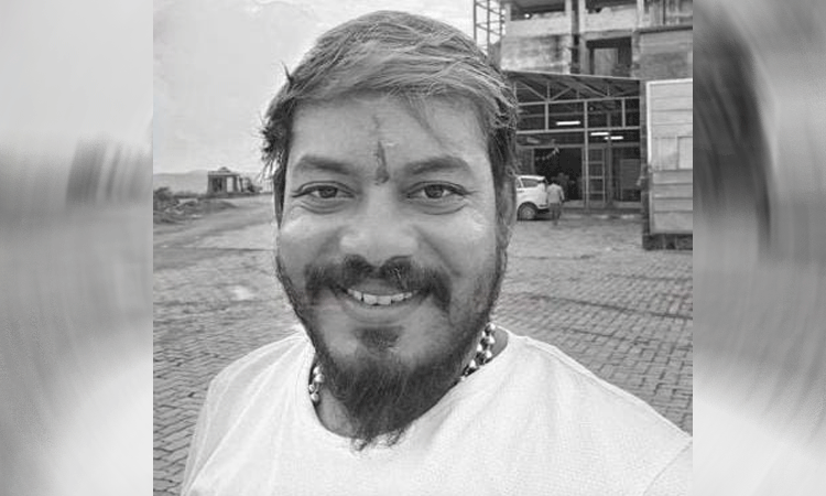 காஞ்சிபுரம் அருகே நாட்டு வெடிகுண்டு வீசி பிரபல ரவுடி கொலை