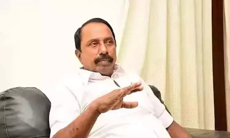 சபாநாயகரை சந்தித்தது ஏன்? முன்னாள் அமைச்சர் செங்கோட்டையன் விளக்கம் சபாநாயகரை சந்தித்தது ஏன்? முன்னாள் அமைச்சர் செங்கோட்டையன் விளக்கம்