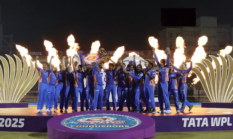 மகளிர் பிரீமியர் லீக்; டெல்லியை வீழ்த்தி சாம்பியன் பட்டம் வென்ற மும்பை இந்தியன்ஸ் மகளிர் பிரீமியர் லீக்; டெல்லியை வீழ்த்தி சாம்பியன் பட்டம் வென்ற மும்பை இந்தியன்ஸ்