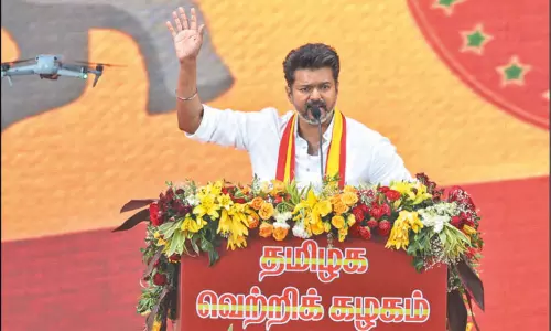 தி.மு.க. , பா.ஜ.க. இடையே மறைமுக கூட்டணி; த.வெ.க. குற்றச்சாட்டு