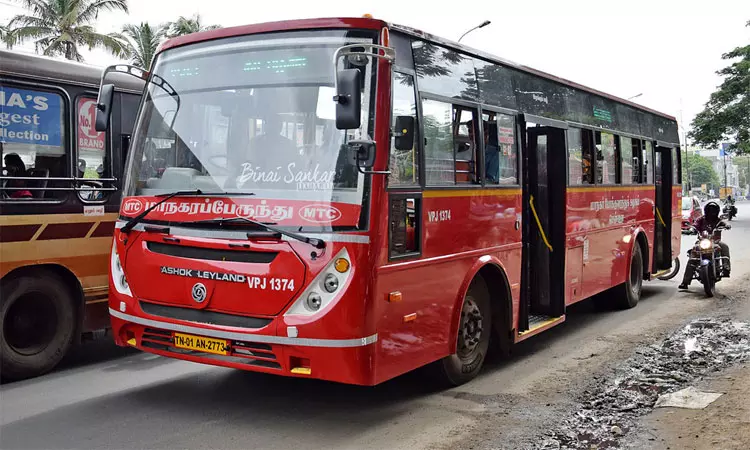 சென்னை-மும்பை இன்று மோதல் - மாநகரப் பஸ்களில் இலவச பயணம்