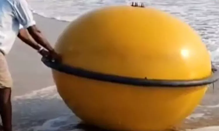 கடலூர், சிதம்பரம் அருகே கடற்கரையில் மிதவை போன்ற... ... இன்றைய முக்கிய செய்திகள் சில வரிகளில்.. 24-03-2025 கடலூர், சிதம்பரம் அருகே கடற்கரையில் மிதவை போன்ற... ... இன்றைய முக்கிய செய்திகள் சில வரிகளில்.. 24-03-2025