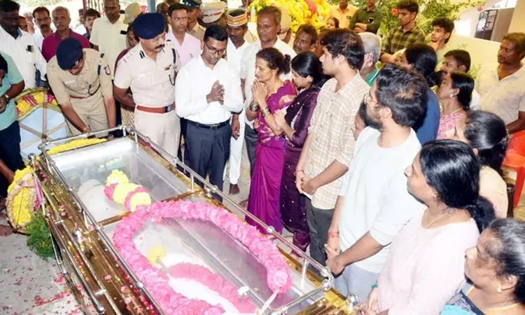 விழுப்புரம்: விபத்தில் மூளைசாவு அடைந்து, உடல்... ... இன்றைய முக்கிய செய்திகள் சில வரிகளில்.. 25-03-2025 விழுப்புரம்: விபத்தில் மூளைசாவு அடைந்து, உடல்... ... இன்றைய முக்கிய செய்திகள் சில வரிகளில்.. 25-03-2025