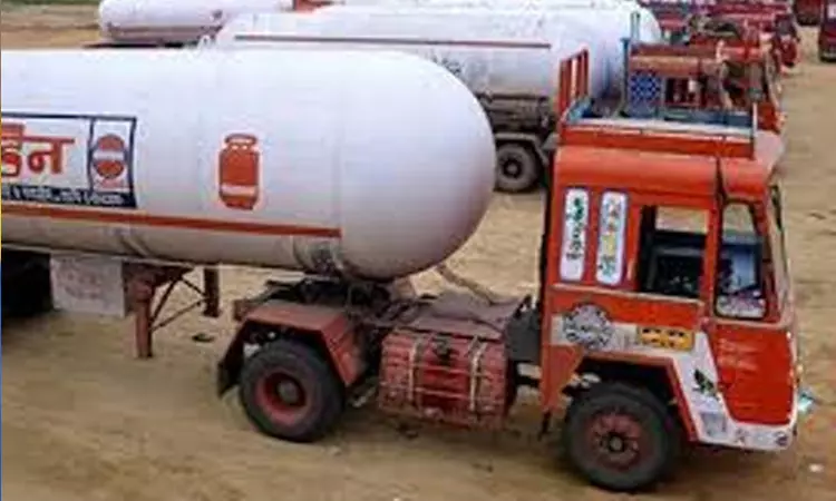 டேங்கர் லாரி ஸ்டிரைக் விவகாரம்; கோவையில் பேச்சுவார்த்தை தொடக்கம்