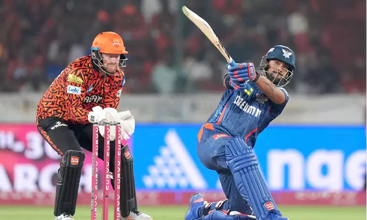 ஐ.பி.எல்.: முதல் பேட்ஸ்மேனாக வரலாற்று சாதனை படைத்த நிக்கோலஸ் பூரன்