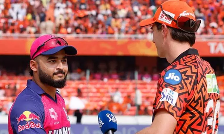 ரியான் பராக் 3-வது இடத்தில் விளையாடுவதற்கு இதுதான் காரணம் - ராகுல் டிராவிட்