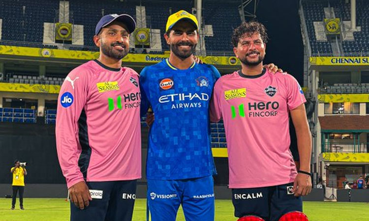 'அவரைப் புரிந்துகொள்வது கடினம்'; சி.எஸ்.கே. வீரர் குறித்து குல்தீப் யாதவ் கருத்து