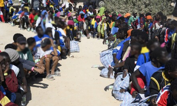 இத்தாலியில் இருந்து 3 ஆயிரம் அகதிகளை வெளியேற்ற நடவடிக்கை