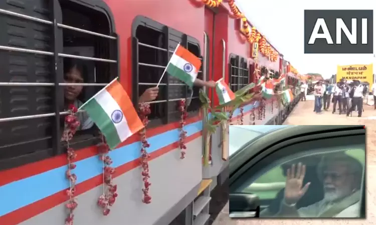 ராமேசுவரத்தில் புதிய பாம்பன் ரெயில் பாலத்தை... ... ராமேசுவரத்தில் புதிய பாம்பன் ரெயில் பாலத்தை திறந்து வைத்தார் பிரதமர் மோடி