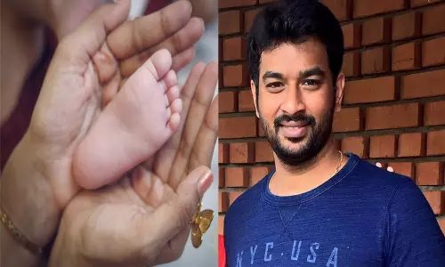 மகன் பிறந்துள்ளதை பகிர்ந்த பாடலாசிரியர் விவேக்