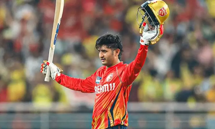 சென்னைக்கு எதிராக அதிரடி சதம்... பிரியன்ஷ் ஆர்யா படைத்த சாதனைகள்