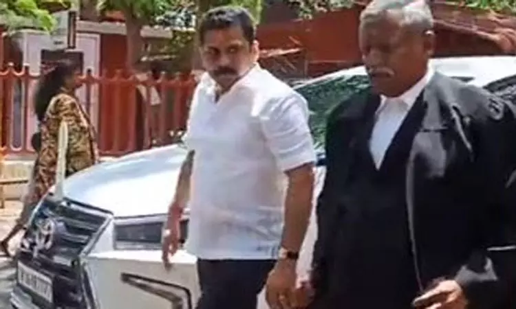 தலைமறைவாக இருந்த செந்தில் பாலாஜியின் சகோதரர் ஆஜர் ... ... இன்றைய முக்கிய செய்திகள் சிலவரிகளில்.. 09-04-2025 தலைமறைவாக இருந்த செந்தில் பாலாஜியின் சகோதரர் ஆஜர் ... ... இன்றைய முக்கிய செய்திகள் சிலவரிகளில்.. 09-04-2025