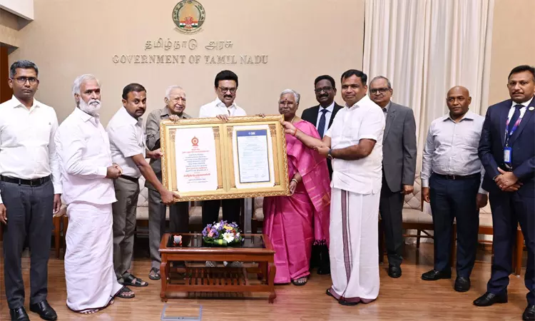 கோவில்களின் 1,074 கிலோ தங்க கட்டிகள் வங்கியில் முதலீடு: பத்திரங்களை வழங்கினார் முதல்-அமைச்சர் மு.க.ஸ்டாலின்