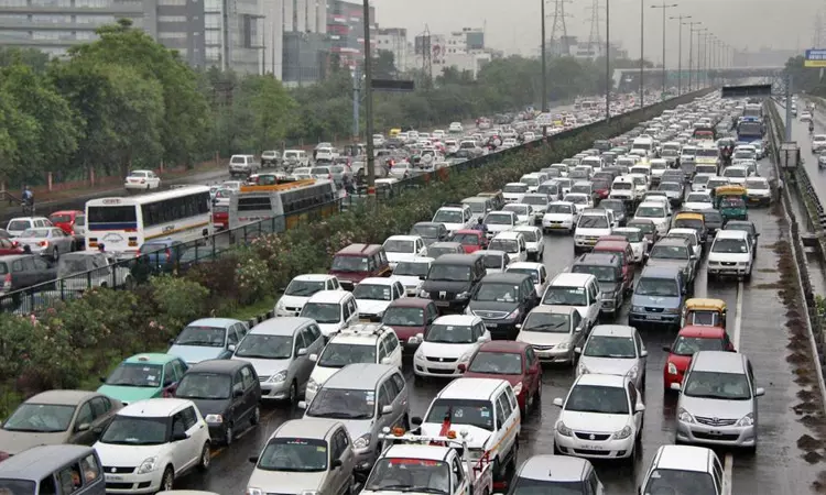 பழைய வாகனங்களுக்கு பெட்ரோல் கிடையாது - டெல்லி அரசு அதிரடி