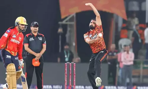 ஐபிஎல் வரலாற்றில் மோசமான சாதனை படைத்த ஷமி