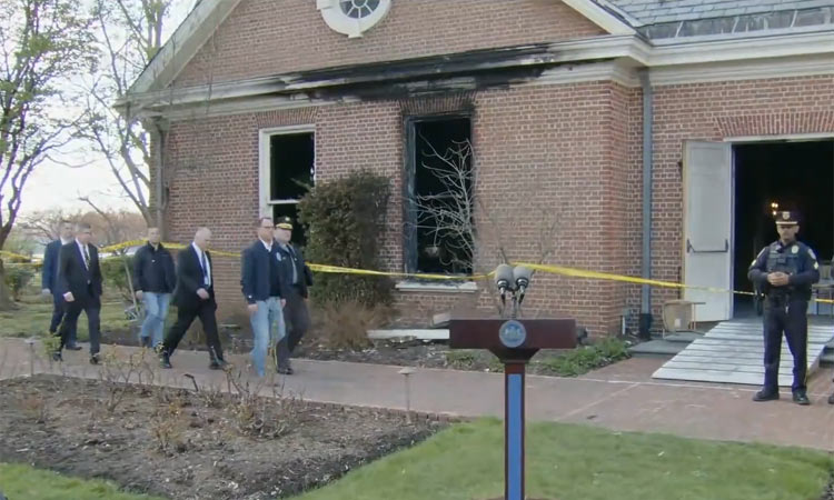 பென்சில்வேனியாவில் கவர்னரின் வீட்டுக்கு தீ வைப்பு- ஒருவர் கைது