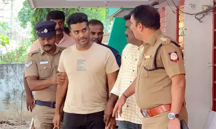 மதபோதகர் ஜான் ஜெபராஜை காவலில் எடுத்து விசாரிக்க போலீசார் முடிவு