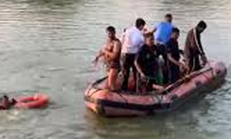 காங்கோவில் படகு விபத்து: 50 பேர் பலியான சோகம்