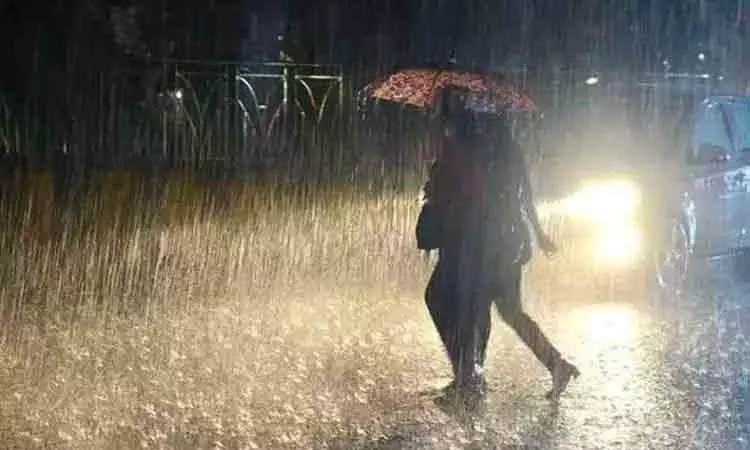 3 மாவட்டங்களில் நள்ளிரவு 1 மணி வரை மழைக்கு வாய்ப்பு 3 மாவட்டங்களில் நள்ளிரவு 1 மணி வரை மழைக்கு வாய்ப்பு