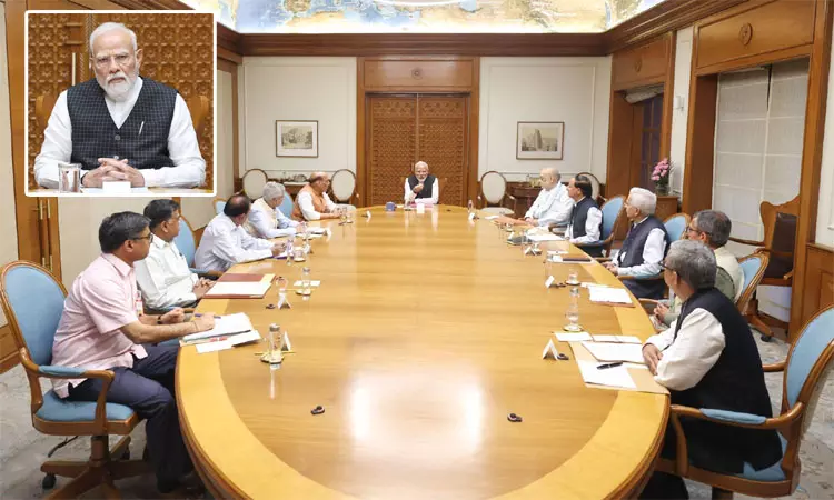 காஷ்மீர் தாக்குதல்: பிரதமர் மோடி தலைமையில் அமைச்சரவை கூட்டம் தொடங்கியது