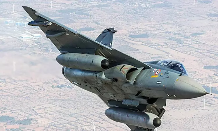 காஷ்மீரில் பயங்கரவாதிகள் தாக்குதல் எதிரொலி: இந்திய விமானங்கள் தீவிர போர் பயிற்சி