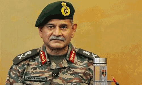 பயங்கரவாத தாக்குதல்: காஷ்மீர் விரைகிறார் ராணுவ தலைமை தளபதி