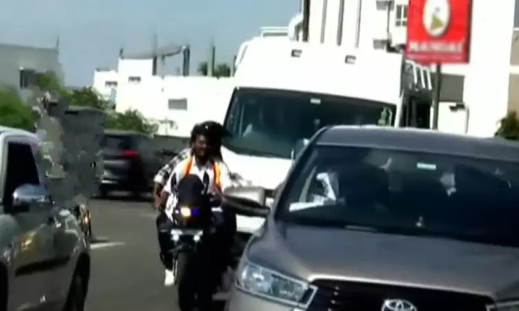 2வது நாள் கருத்தரங்கு கூட்டம்.. புறப்பட்டார் விஜய்... ... இன்றைய முக்கிய செய்திகள்.. சில வரிகளில் 27-04-2025 2வது நாள் கருத்தரங்கு கூட்டம்.. புறப்பட்டார் விஜய்... ... இன்றைய முக்கிய செய்திகள்.. சில வரிகளில் 27-04-2025