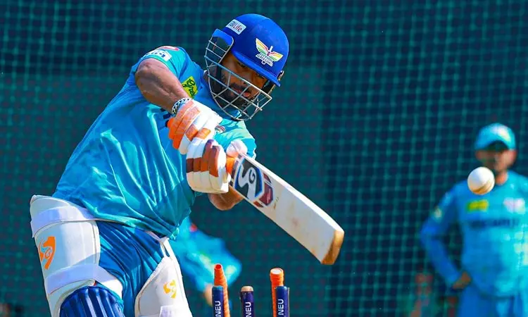 தொடர்ந்து சொதப்பும் ரிஷப் பண்ட்... இதுதான் காரணம் - ஆடம் கில்கிறிஸ்ட் கருத்து