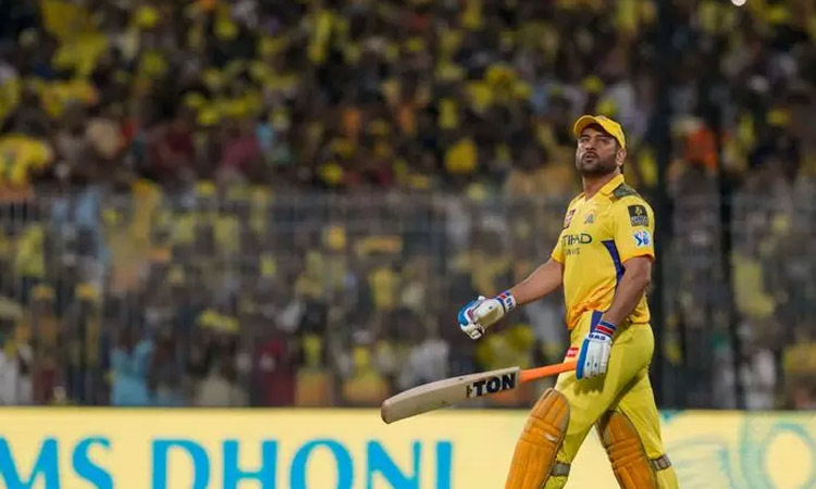 திடீரென பயிற்சியை நிறுத்திய தோனி...ஓய்வை அறிவிக்க முடிவா..? - பயிற்சியாளர் வெளியிட்ட தகவல்