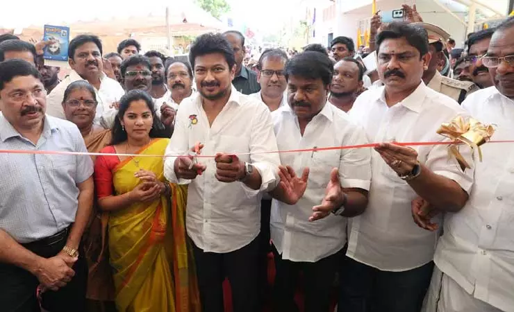 சென்னையில் நவீன மீன் அங்காடி: உதயநிதி ஸ்டாலின் திறந்து வைத்தார்