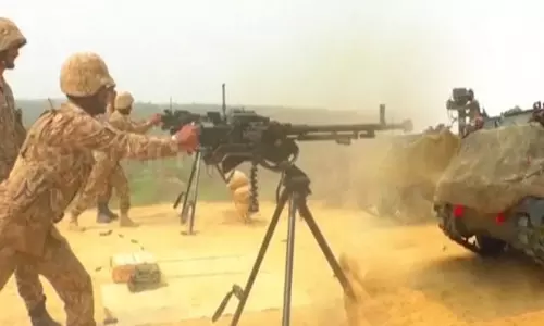 ஆயுதப்படைகளுக்கு அதிகாரம் வழங்கிய பாகிஸ்தான் அரசு