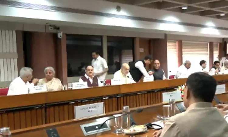 ஆபரேஷன் சிந்தூர் விவகாரம்: டெல்லியில் அனைத்துக்கட்சிக் கூட்டம் தொடங்கியது