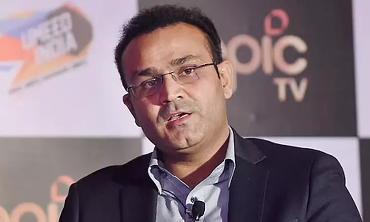 நாயின் வாலை நிமிர்த்த முடியாது; வைரலாகும் சேவாக் பதிவு