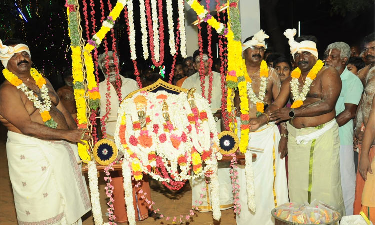 இருளப்பபுரம் பசுபதீஸ்வரர் கோவிலில் திருக்கல்யாண விழா