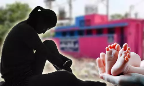 அலைபாயுதே படப்பாணியில் திருமணம்... கழிப்பிடத்தில் குழந்தை பெற்ற பெண்... அடுத்து நடந்த பரபரப்பு அலைபாயுதே படப்பாணியில் திருமணம்... கழிப்பிடத்தில் குழந்தை பெற்ற பெண்... அடுத்து நடந்த பரபரப்பு