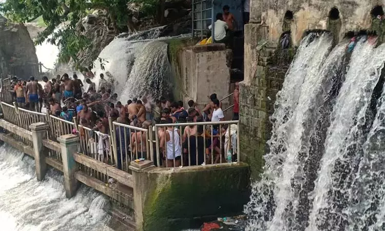 ஒகேனக்கல்லுக்கு நீர்வரத்து 1200 கனஅடியாக குறைந்தது