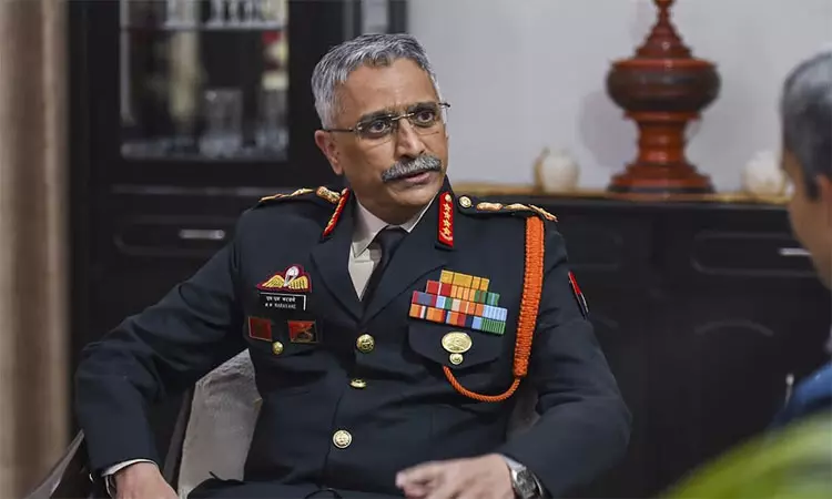 போர் என்பது பாலிவுட் திரைப்படம் போன்றது அல்ல - முன்னாள் ராணுவ தளபதி மனோஜ் நரவனே