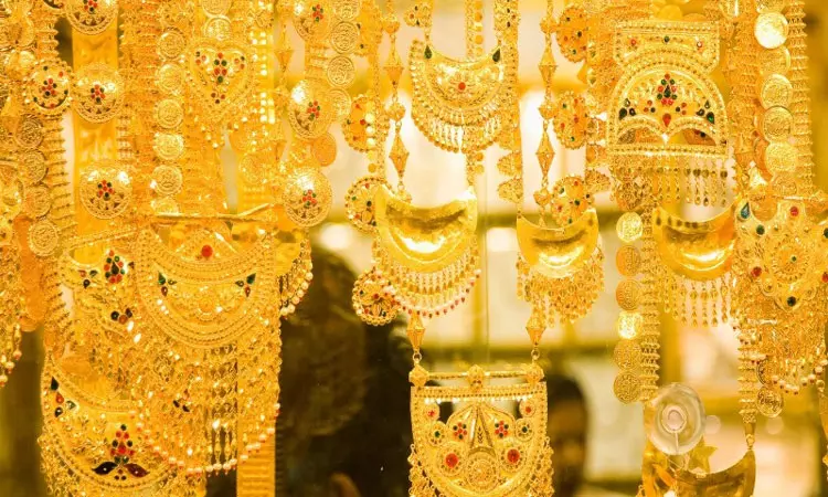 தங்கம் விலை சவரனுக்கு ரூ.120 உயர்வுசென்னையில் ஆபரண... ... இன்றைய முக்கிய செய்திகள் சில வரிகளில்..13-05-2025 தங்கம் விலை சவரனுக்கு ரூ.120 உயர்வுசென்னையில் ஆபரண... ... இன்றைய முக்கிய செய்திகள் சில வரிகளில்..13-05-2025