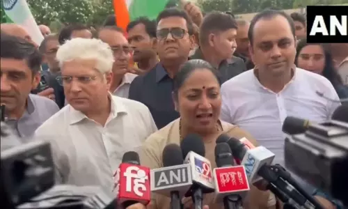 பயங்கரவாதிகளுக்கு உரிய பதிலடி கொடுத்த ஆயுத படைகளுக்கு நன்றி: ரேகா குப்தா பயங்கரவாதிகளுக்கு உரிய பதிலடி கொடுத்த ஆயுத படைகளுக்கு நன்றி: ரேகா குப்தா
