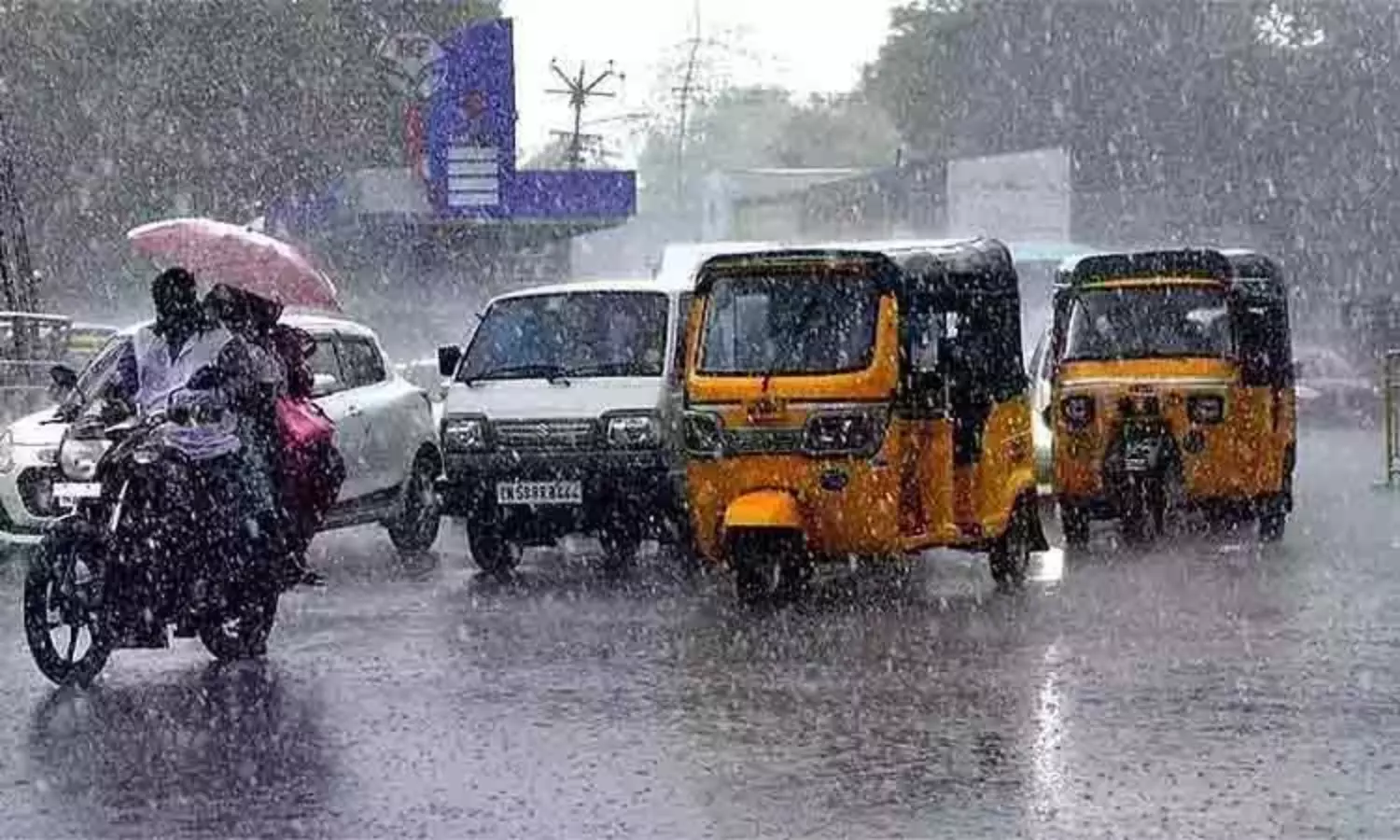 தமிழ்நாட்டில் இன்று முதல் 3 நாட்களுக்கு கனமழைக்கு வாய்ப்பு - வானிலை ஆய்வு மையம் தகவல்