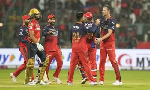 ஐ.பி.எல்.: மீண்டும் அணிக்கு திரும்பும் முன்னணி வீரர்.. ஆர்சிபி ரசிகர்களுக்கு நற்செய்தி