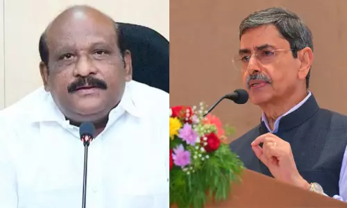 தமிழ்நாட்டிற்கே தலைகுனிவை ஏற்படுத்தி விட்டார் கவர்னர் - அமைச்சர் கோவி. செழியன் குற்றச்சாட்டு தமிழ்நாட்டிற்கே தலைகுனிவை ஏற்படுத்தி விட்டார் கவர்னர் - அமைச்சர் கோவி. செழியன் குற்றச்சாட்டு