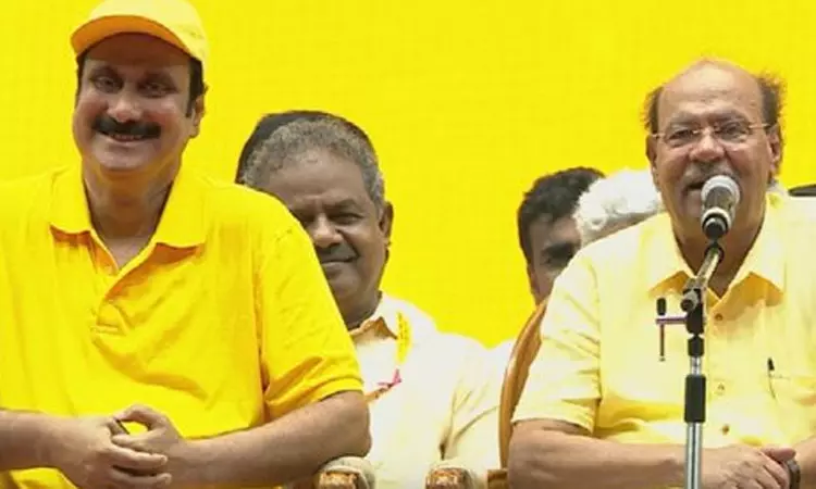 பாமக மாவட்ட செயலாளர்கள் கூட்டம்: அன்புமணி ராமதாஸ் பங்கேற்கவில்லை என தகவல் பாமக மாவட்ட செயலாளர்கள் கூட்டம்: அன்புமணி ராமதாஸ் பங்கேற்கவில்லை என தகவல்