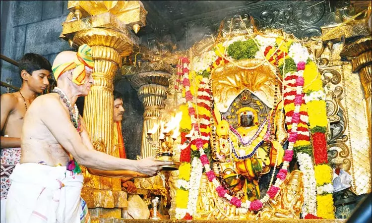 காளஹஸ்தியில் குருப்பெயர்ச்சி விழா