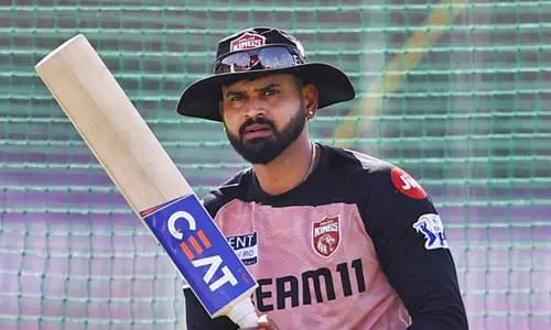 18 ஆண்டு கால ஐ.பி.எல். வரலாற்றில்.. முதல் கேப்டனாக வித்தியாசமான சாதனை படைத்த ஸ்ரேயாஸ் ஐயர் 18 ஆண்டு கால ஐ.பி.எல். வரலாற்றில்.. முதல் கேப்டனாக வித்தியாசமான சாதனை படைத்த ஸ்ரேயாஸ் ஐயர்