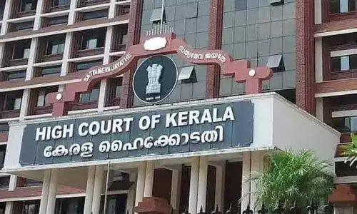 கேரளாவில் பல்கலைக்கழகங்களுக்கு கவர்னரின் துணைவேந்தர்கள் நியமனம் ரத்து - ஐகோர்ட்டு உத்தரவு