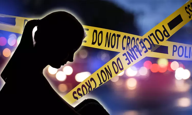 தலையில் கல்லைப்போட்டு பெண் கொலை... குழந்தை இல்லாததால் கணவர் உட்பட 3 பேர் வெறிச்செயல் தலையில் கல்லைப்போட்டு பெண் கொலை... குழந்தை இல்லாததால் கணவர் உட்பட 3 பேர் வெறிச்செயல்