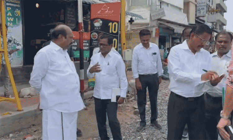 சென்னை திருவான்மியூர் பகுதியில் கிழக்கு கடற்கரை... ... இன்றைய முக்கிய செய்திகள் சில வரிகளில்.. 22-05-2025 சென்னை திருவான்மியூர் பகுதியில் கிழக்கு கடற்கரை... ... இன்றைய முக்கிய செய்திகள் சில வரிகளில்.. 22-05-2025