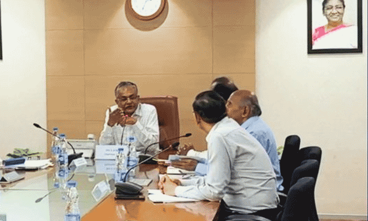 தமிழகத்திற்கு ஜுன், ஜுலை மாத பங்காக 40 டிஎம்சி... ... இன்றைய முக்கிய செய்திகள் சில வரிகளில்.. 22-05-2025 தமிழகத்திற்கு ஜுன், ஜுலை மாத பங்காக 40 டிஎம்சி... ... இன்றைய முக்கிய செய்திகள் சில வரிகளில்.. 22-05-2025